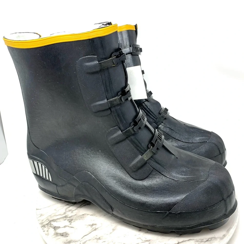 NWT Lacrosse ATS Overshoe Rain/Snow Rubber Split Front Studded Sole Boot 14 Mens
